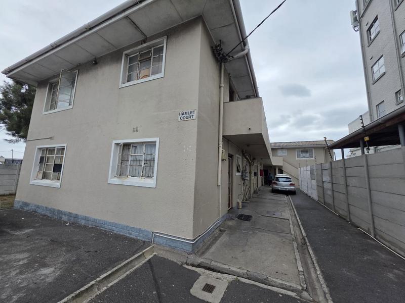 2 Bedroom Property for Sale in Maitland Western Cape